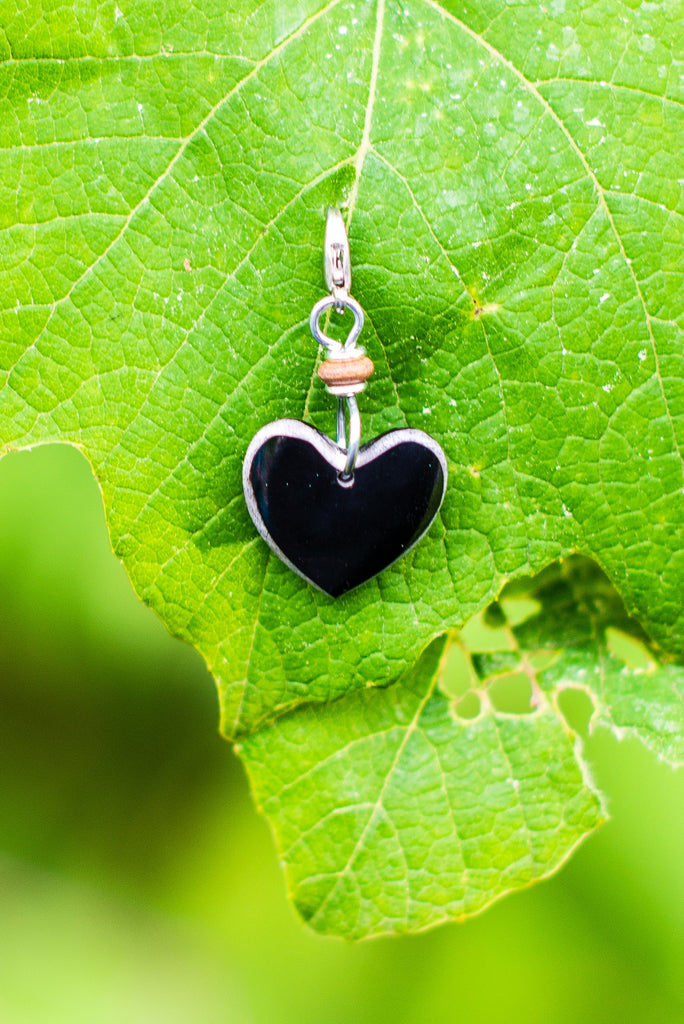 Heart Charm | Black - Nyora Beads