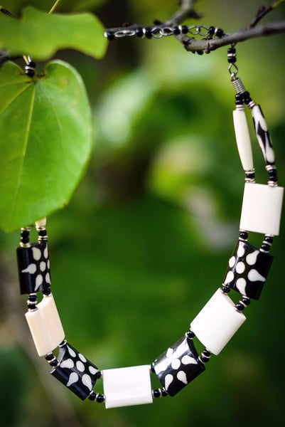 Amani Necklace | Black & White #1