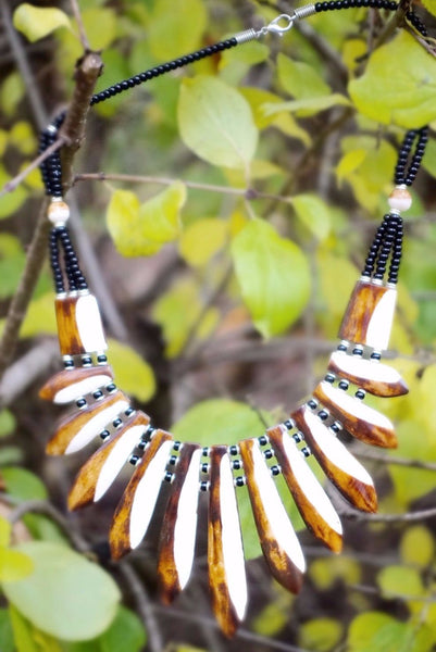 Roselyn Necklace | Brown & White