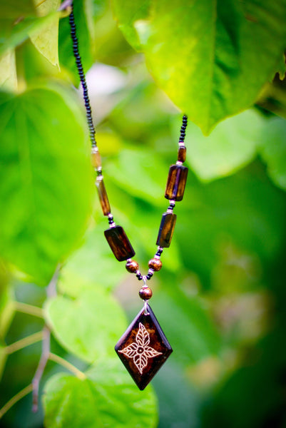 Lucy Necklace - Nyora Beads